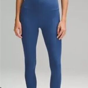 lululemon Align™ Ribbed HR Crop 23"